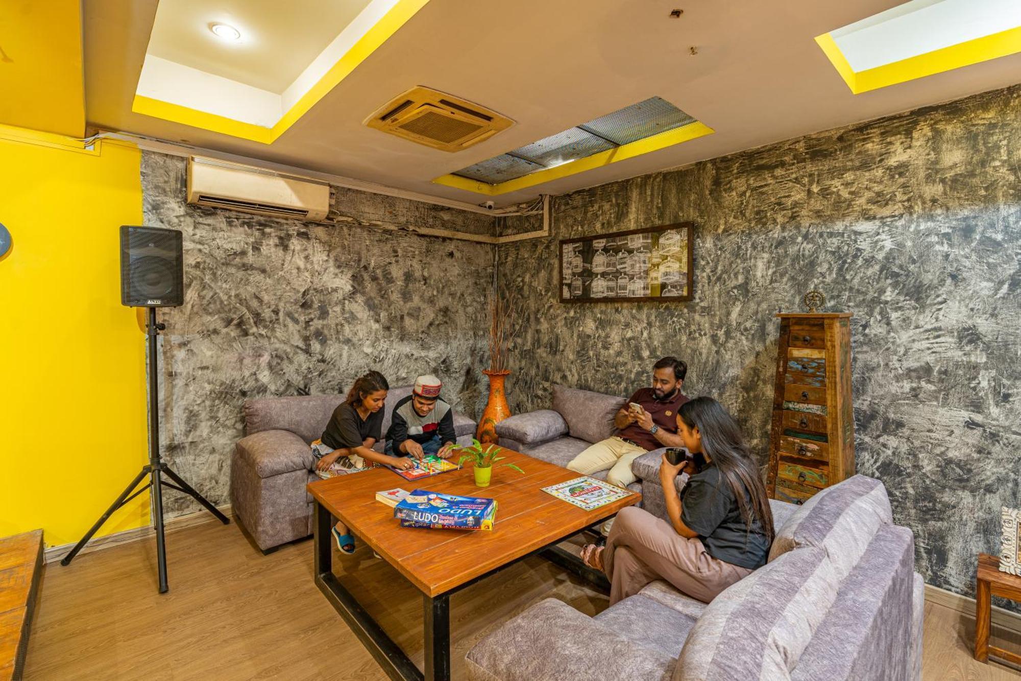 The Hosteller Delhi New Delhi Ngoại thất bức ảnh
