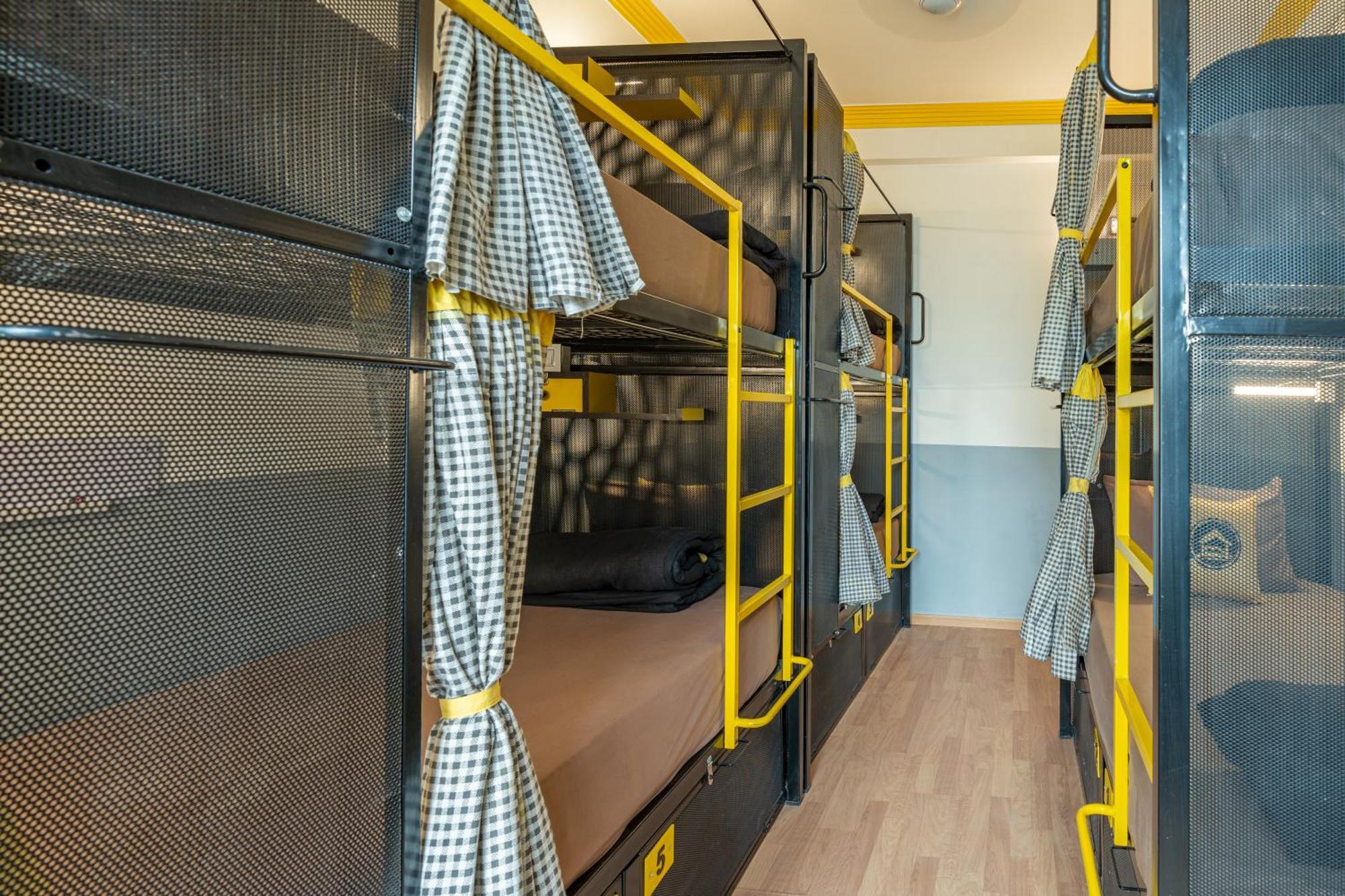 The Hosteller Delhi New Delhi Ngoại thất bức ảnh